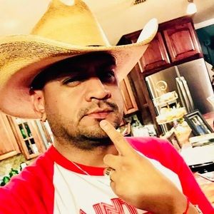 Meet your Posher, Jose